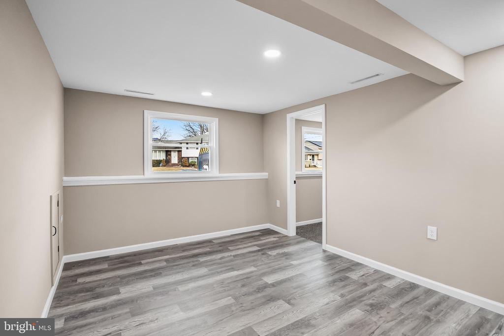 14 WALNUT DRIVE