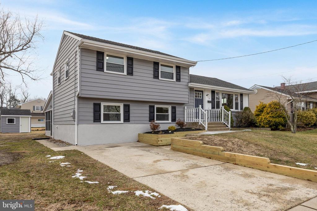 14 WALNUT DRIVE