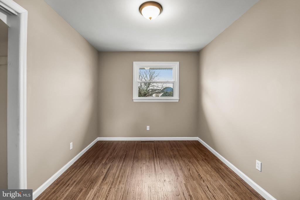14 WALNUT DRIVE