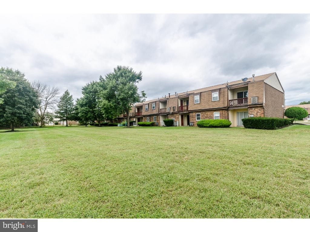 801 HENRI COURT