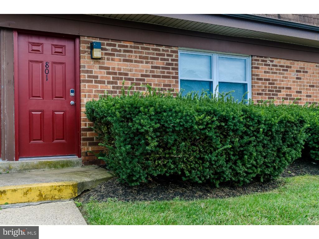 801 HENRI COURT