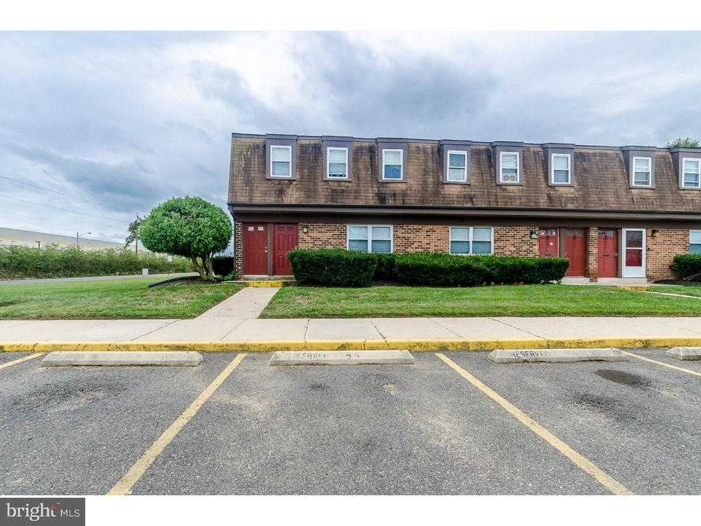801 HENRI COURT