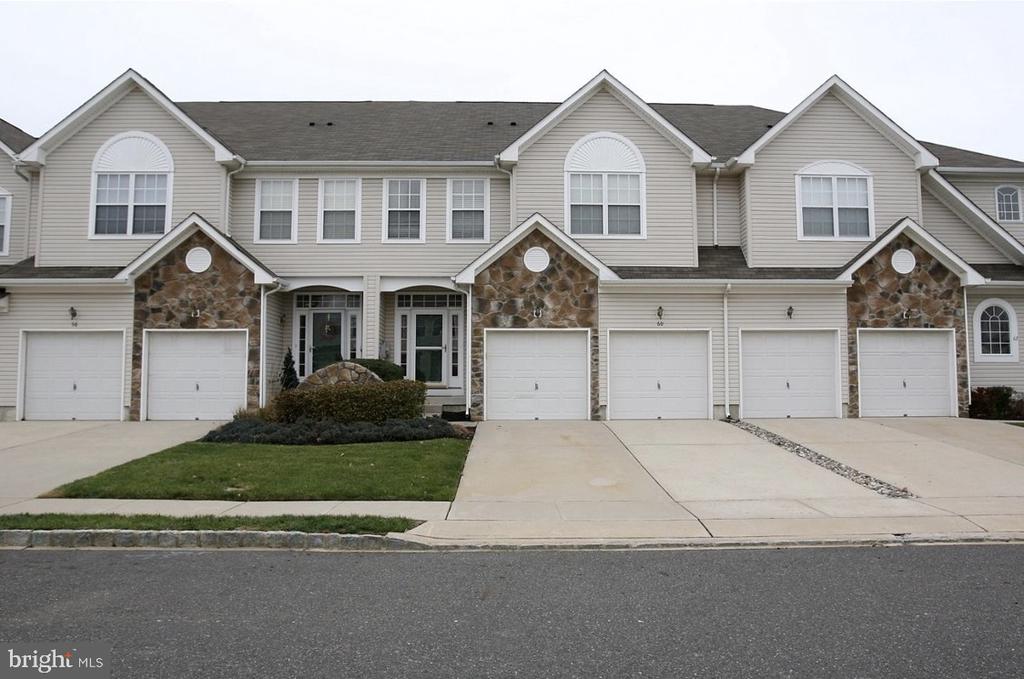 60 CYPRESS POINT