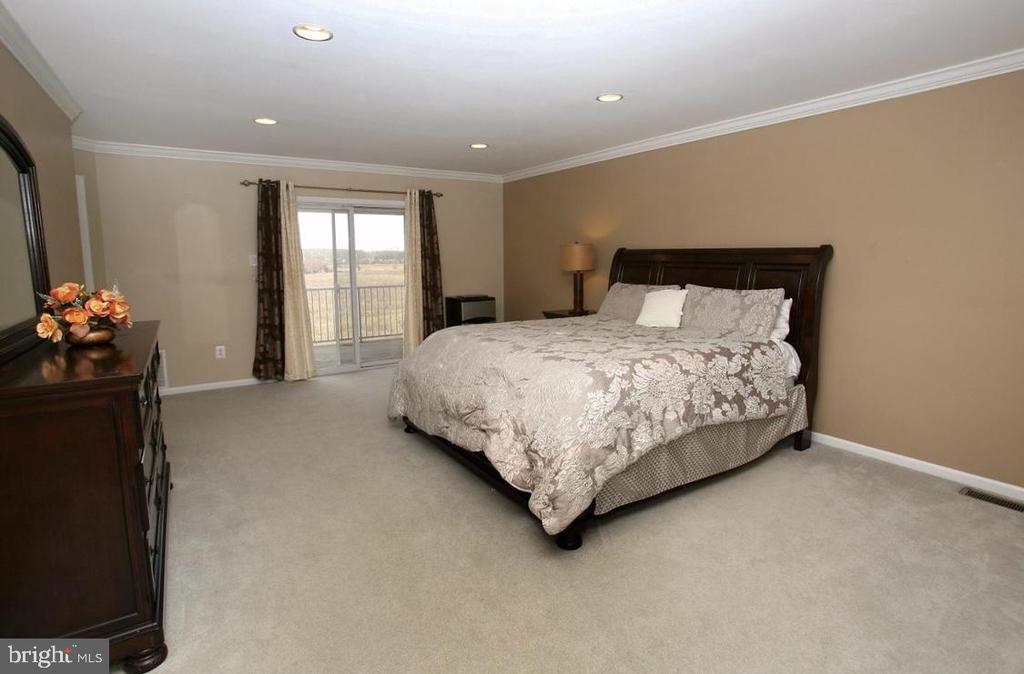 60 CYPRESS POINT