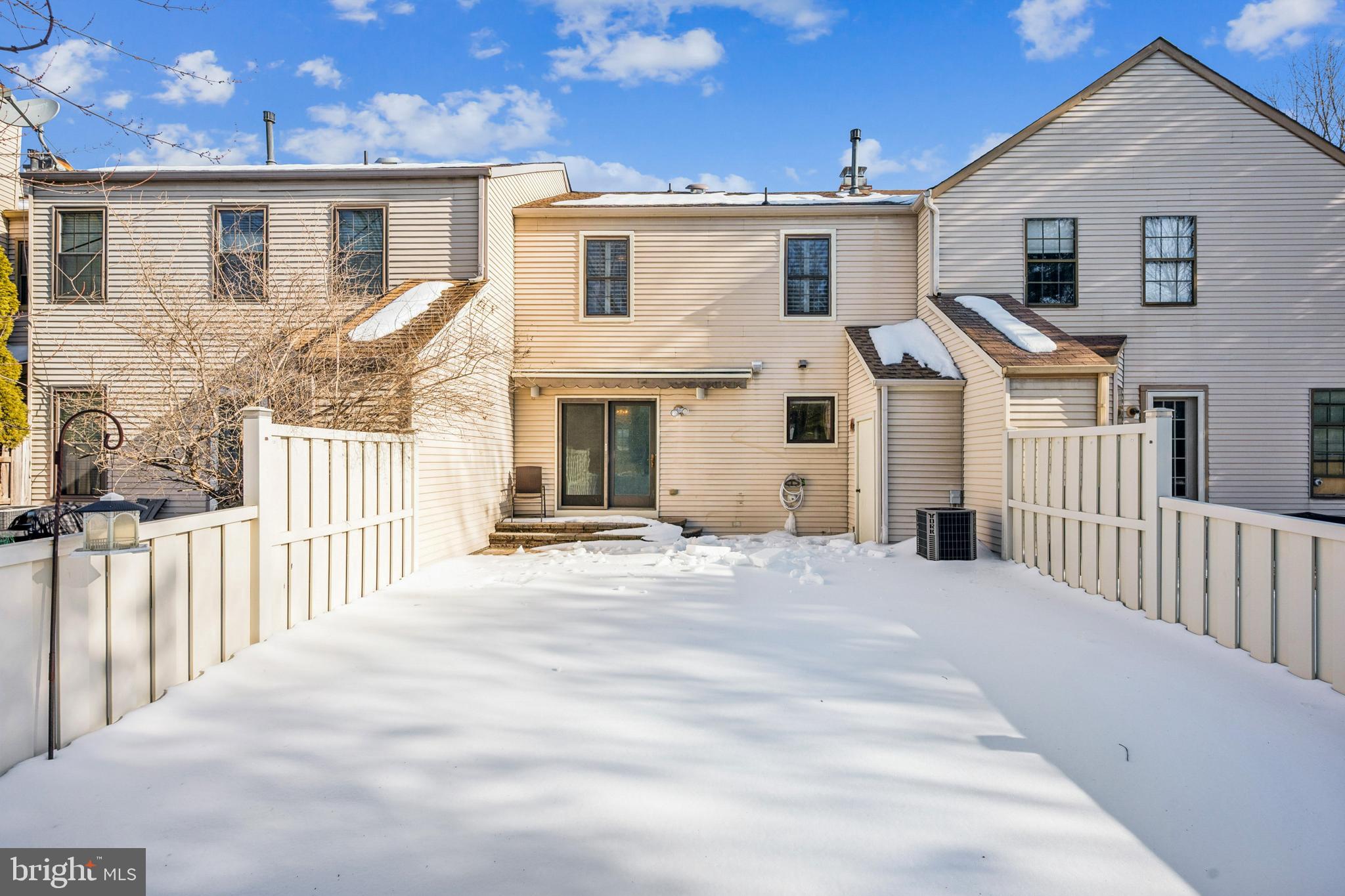 14 MERLOT COURT