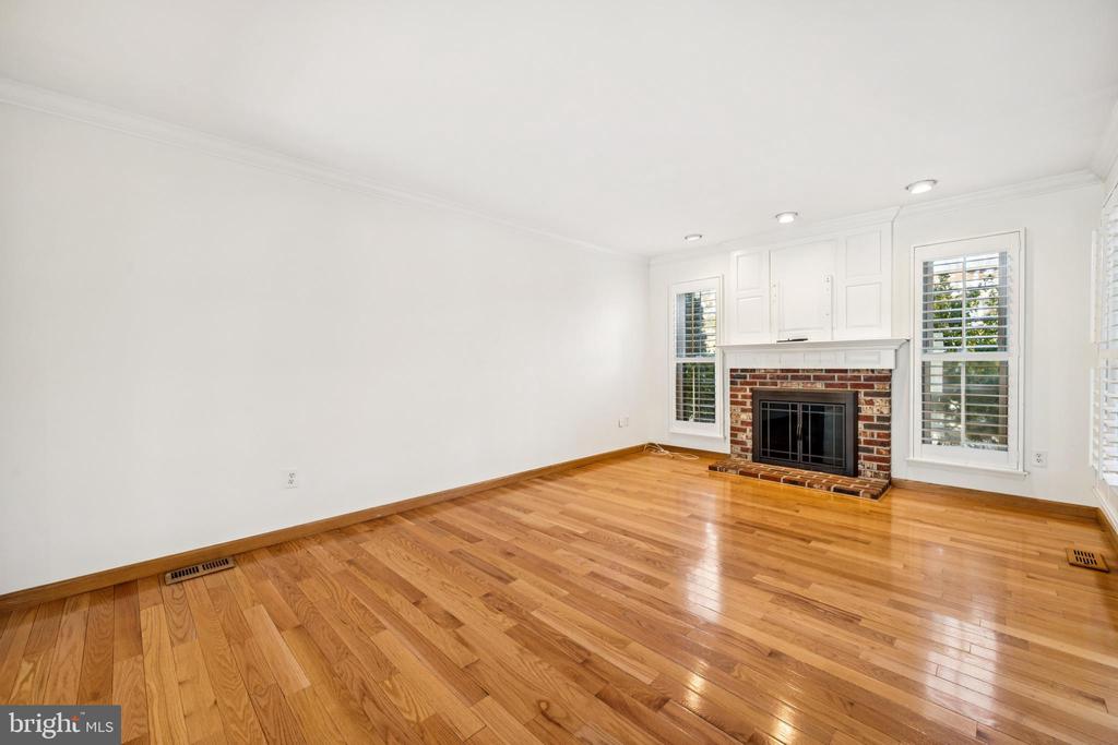14 MERLOT COURT