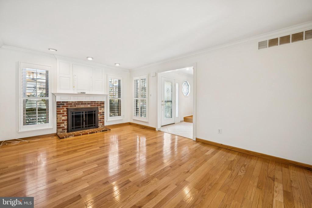 14 MERLOT COURT