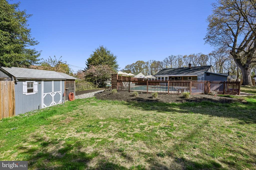 904 GENEVA AVENUE