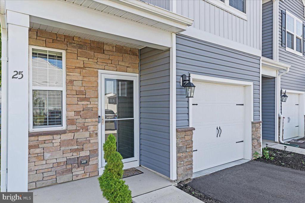 25 KATHERINE DRIVE