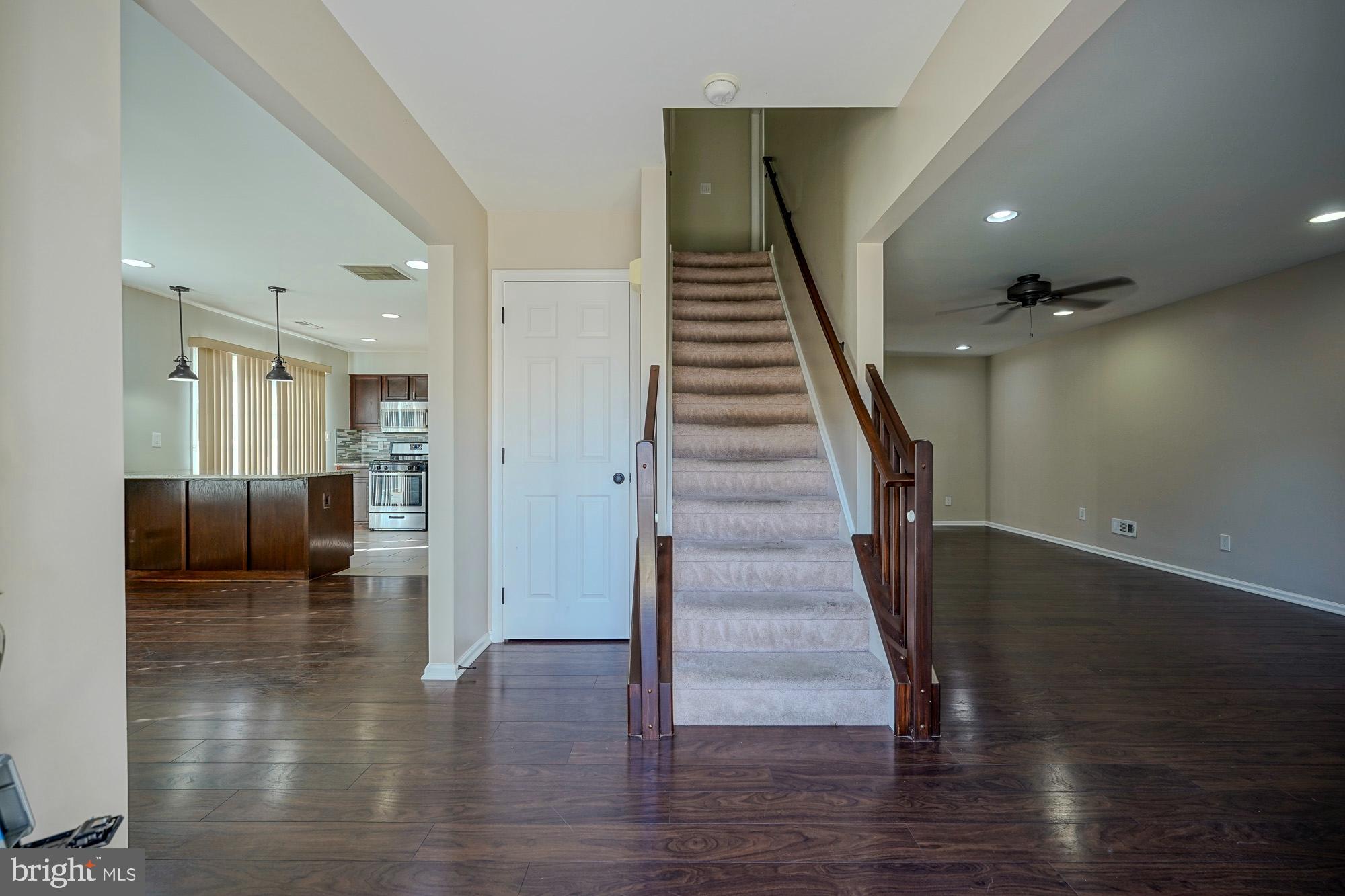 3908 GRENWICH LANE