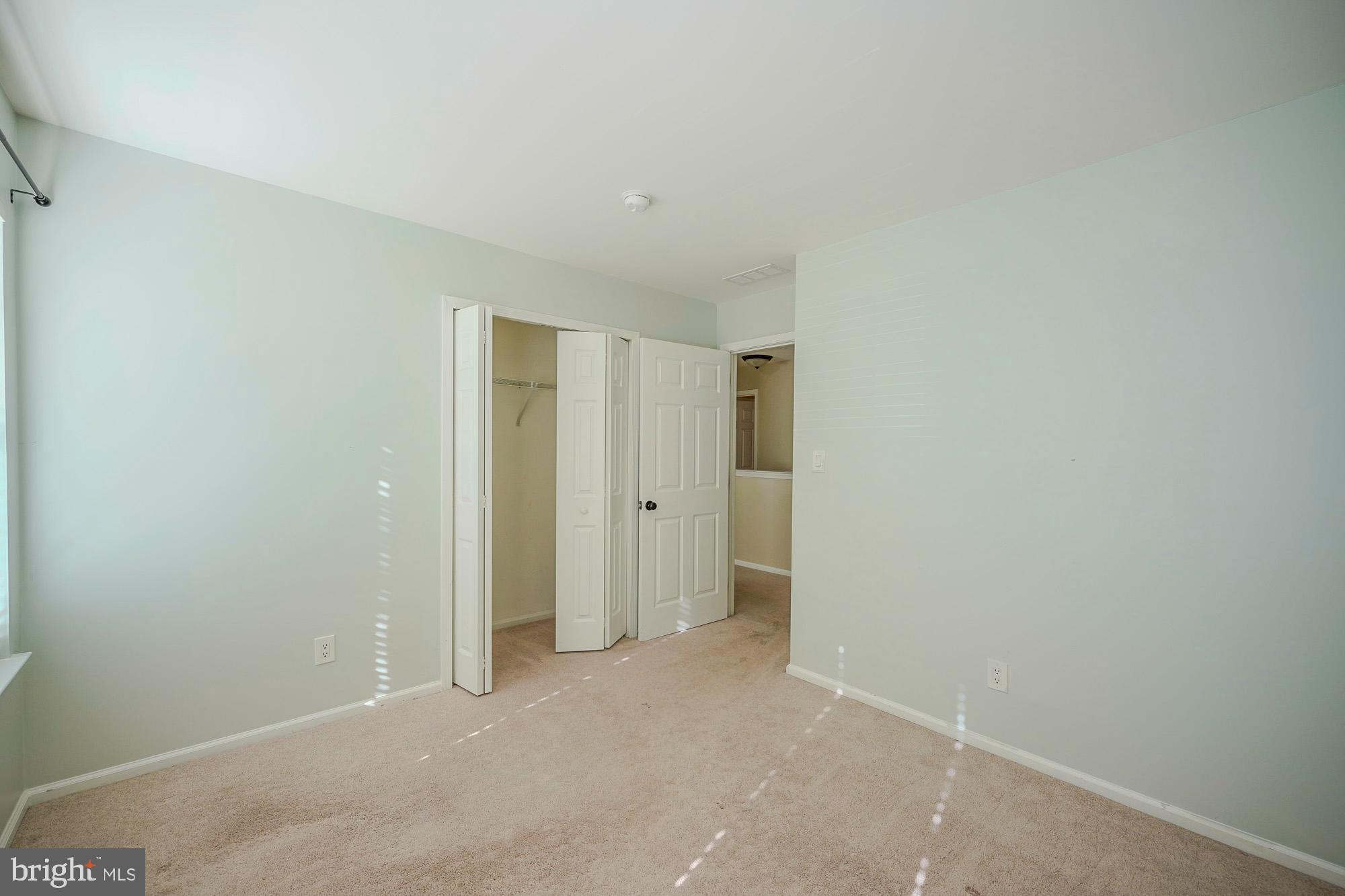 3908 GRENWICH LANE