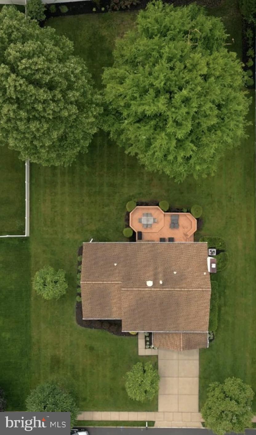 17 ADAMS DRIVE