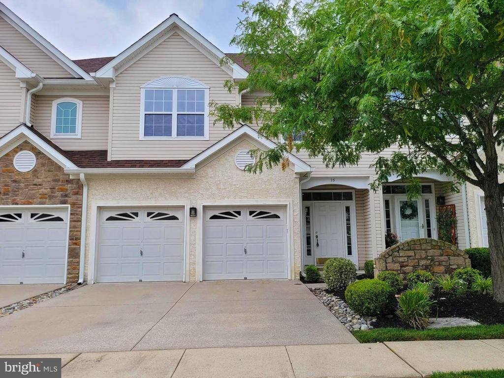 35 TUDOR COURT
