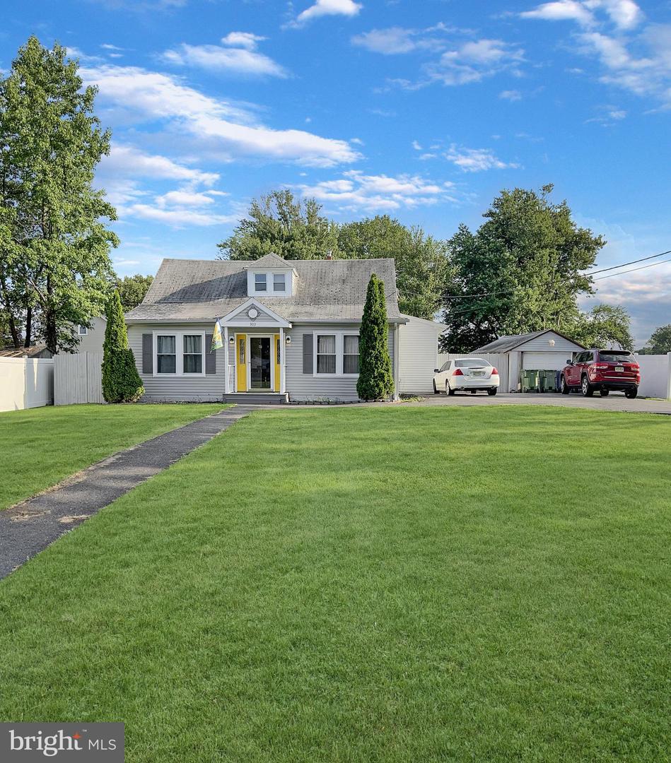 303 Princeton Ave