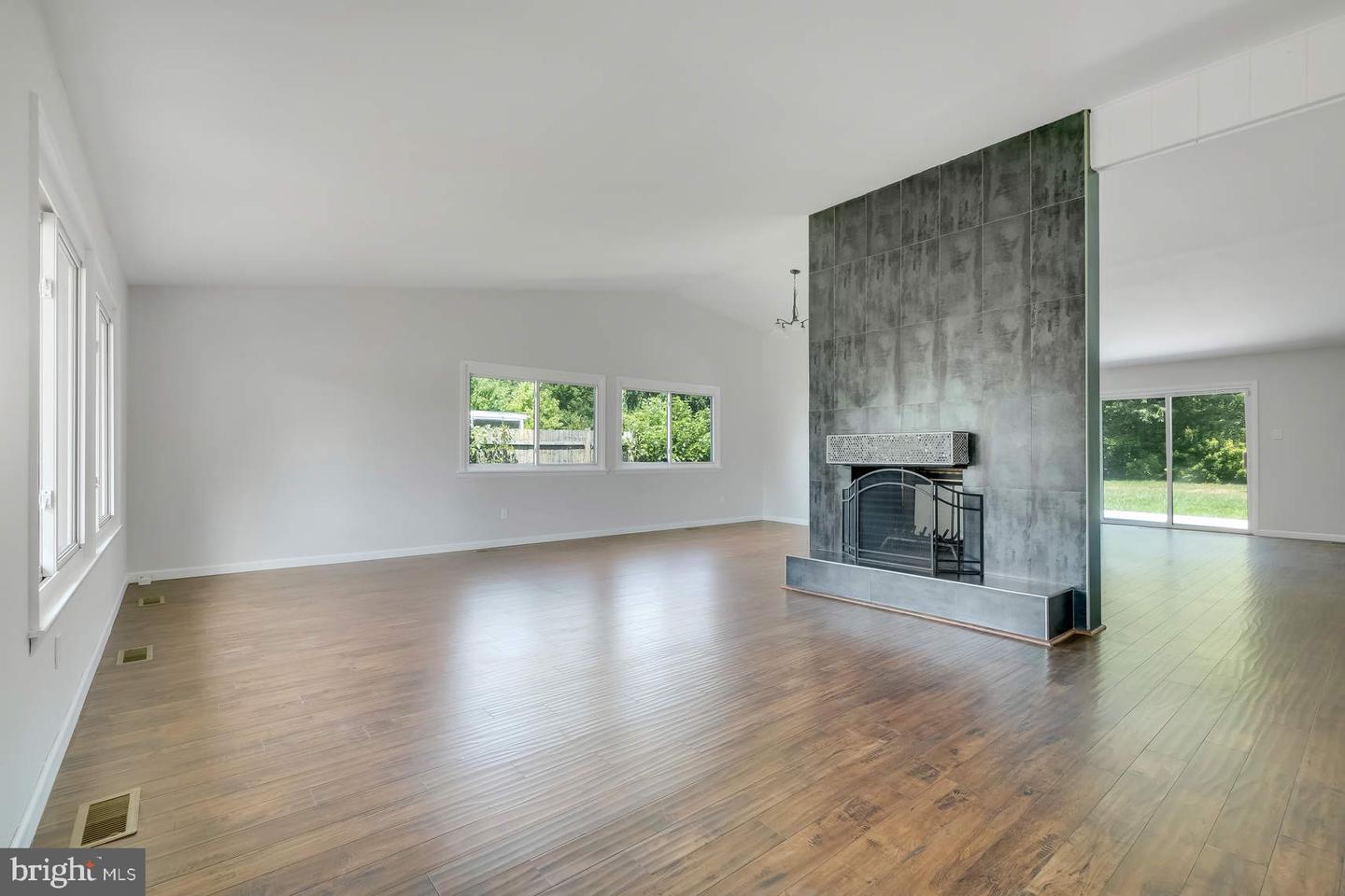 115 Arbor Meadow Dr