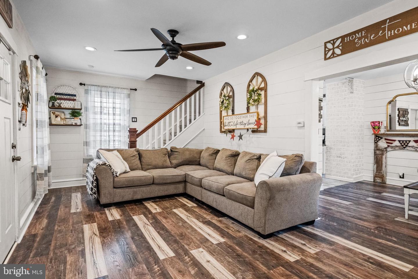 53 Apple Ave