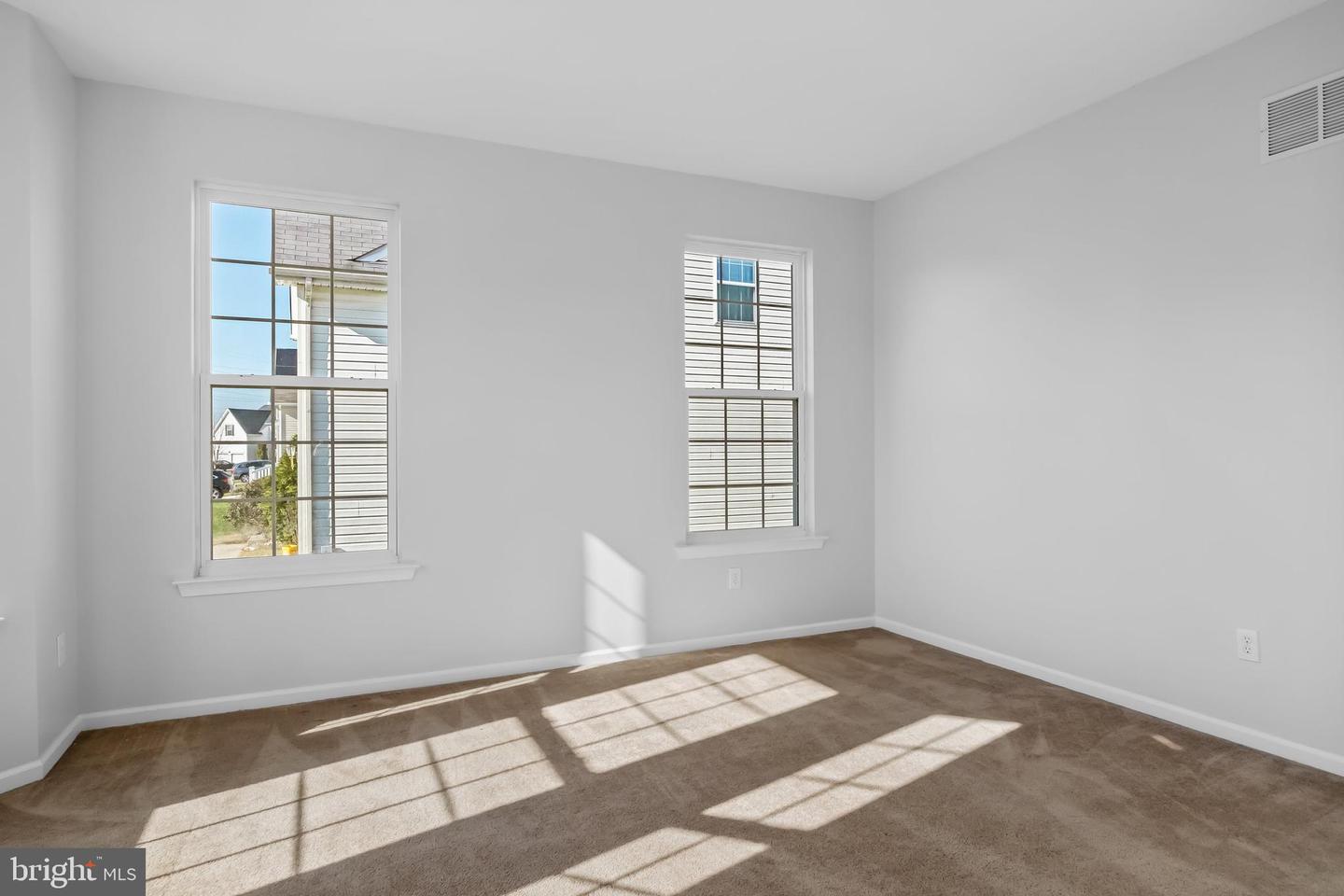 3 Mallards Crest Ct