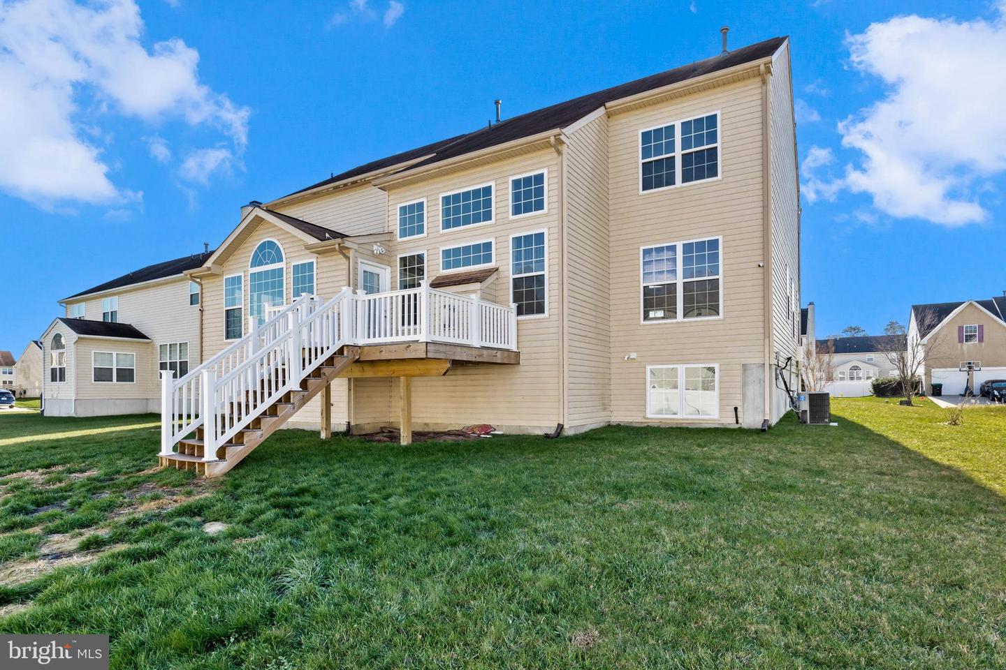 3 Mallards Crest Ct