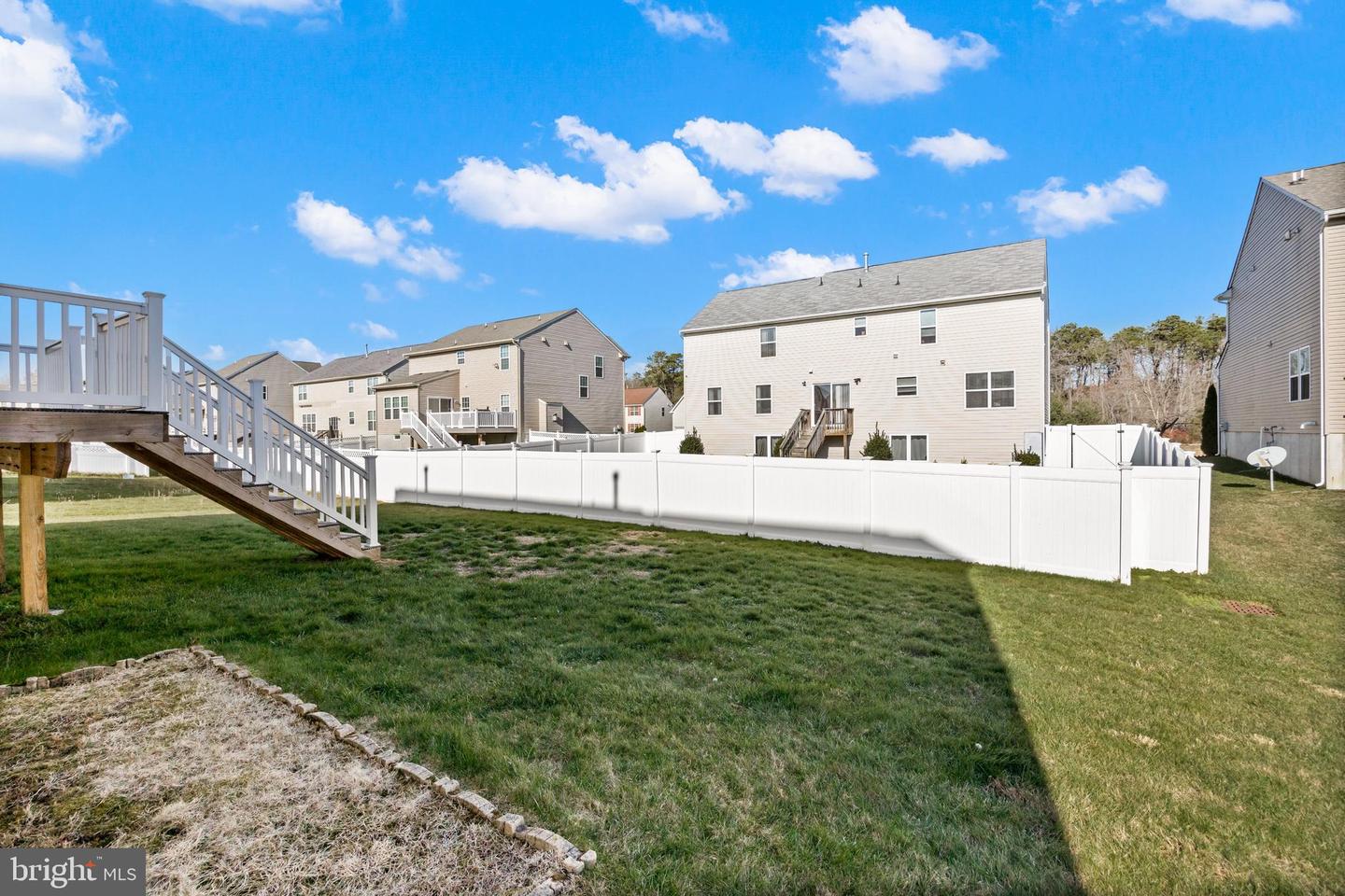 3 Mallards Crest Ct