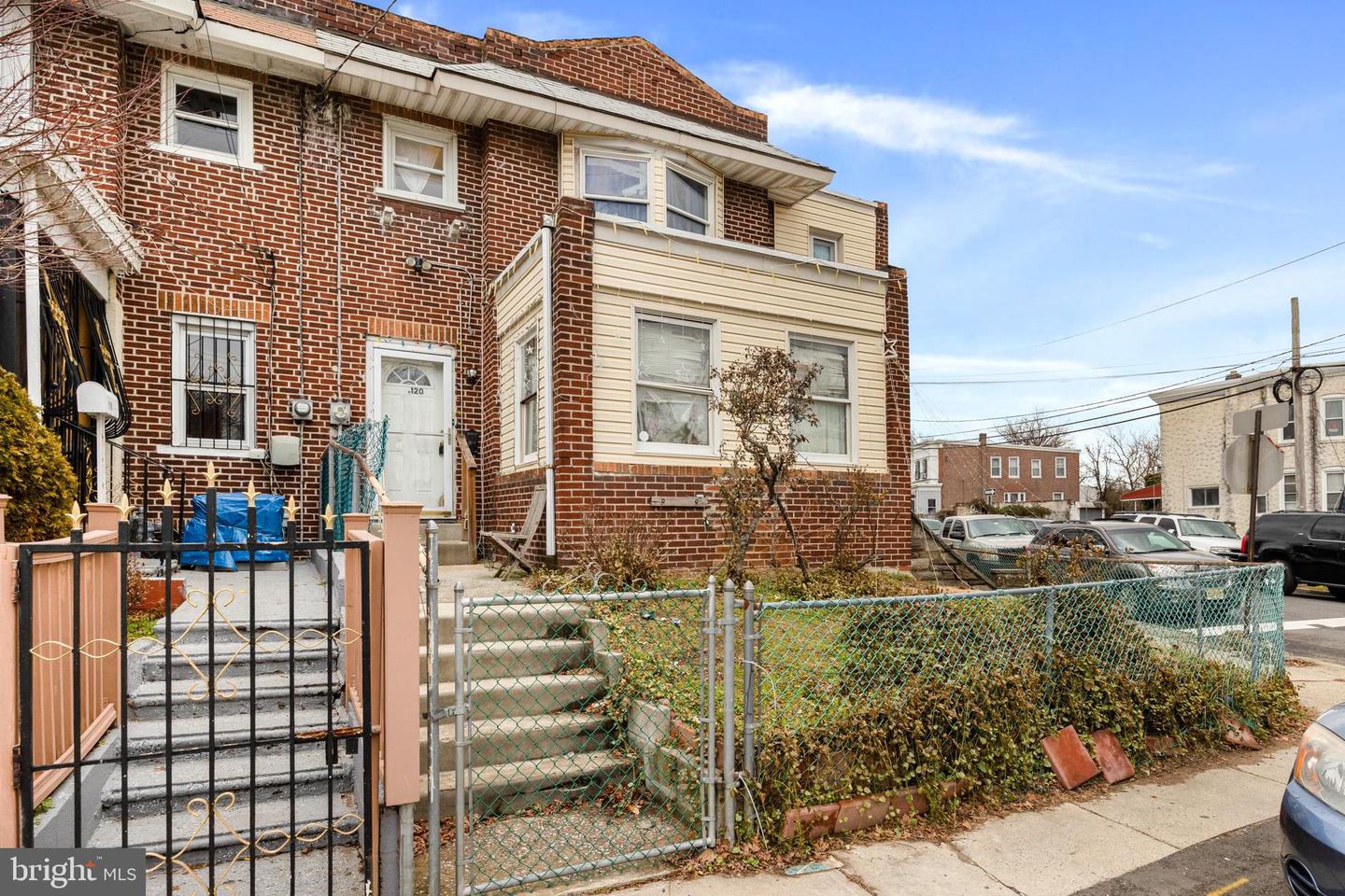 120 S 27th St