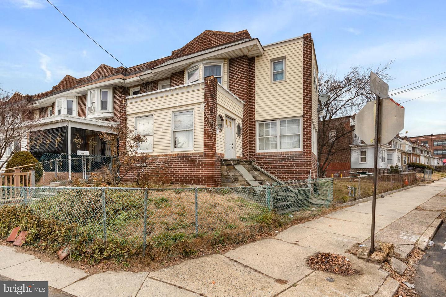 120 S 27th St