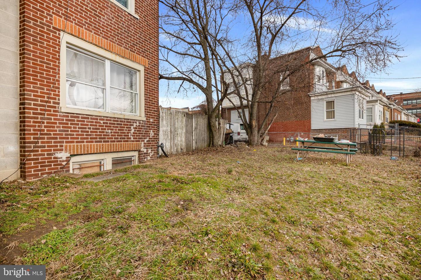 120 S 27th St