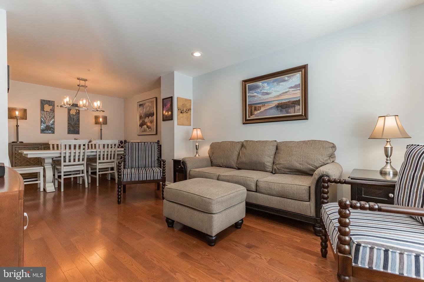 2204 Beacon Hill Dr