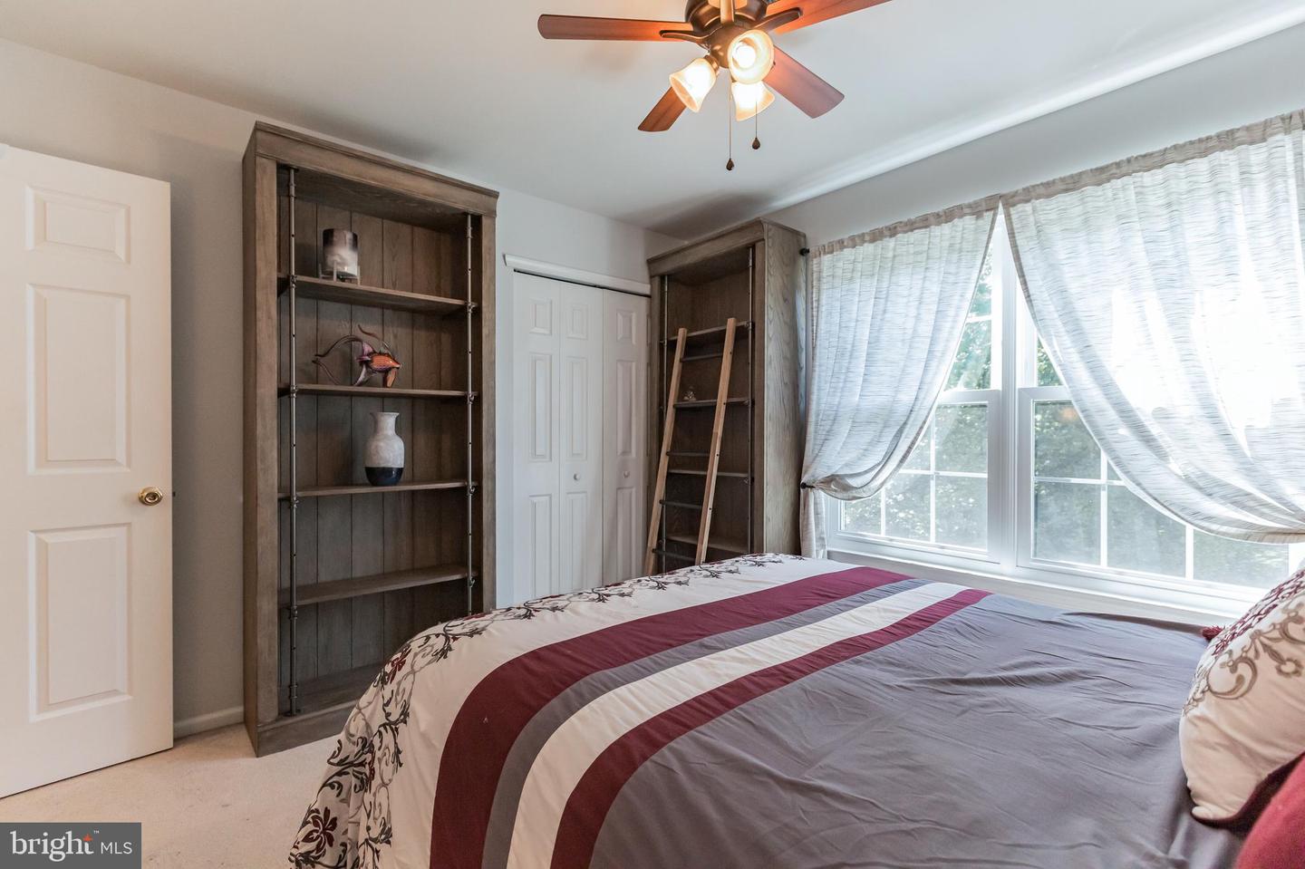 2204 Beacon Hill Dr