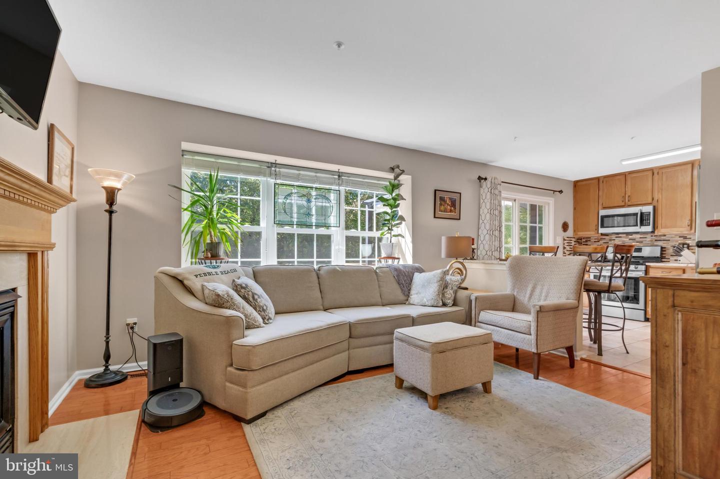 2204 Beacon Hill Dr