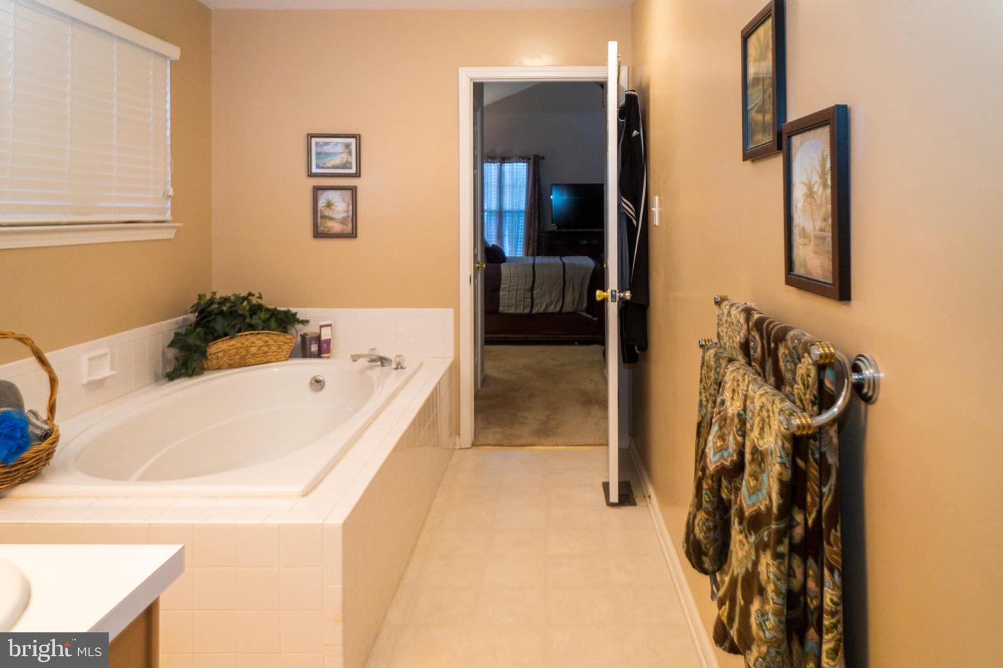 23 Morningstar Ct
