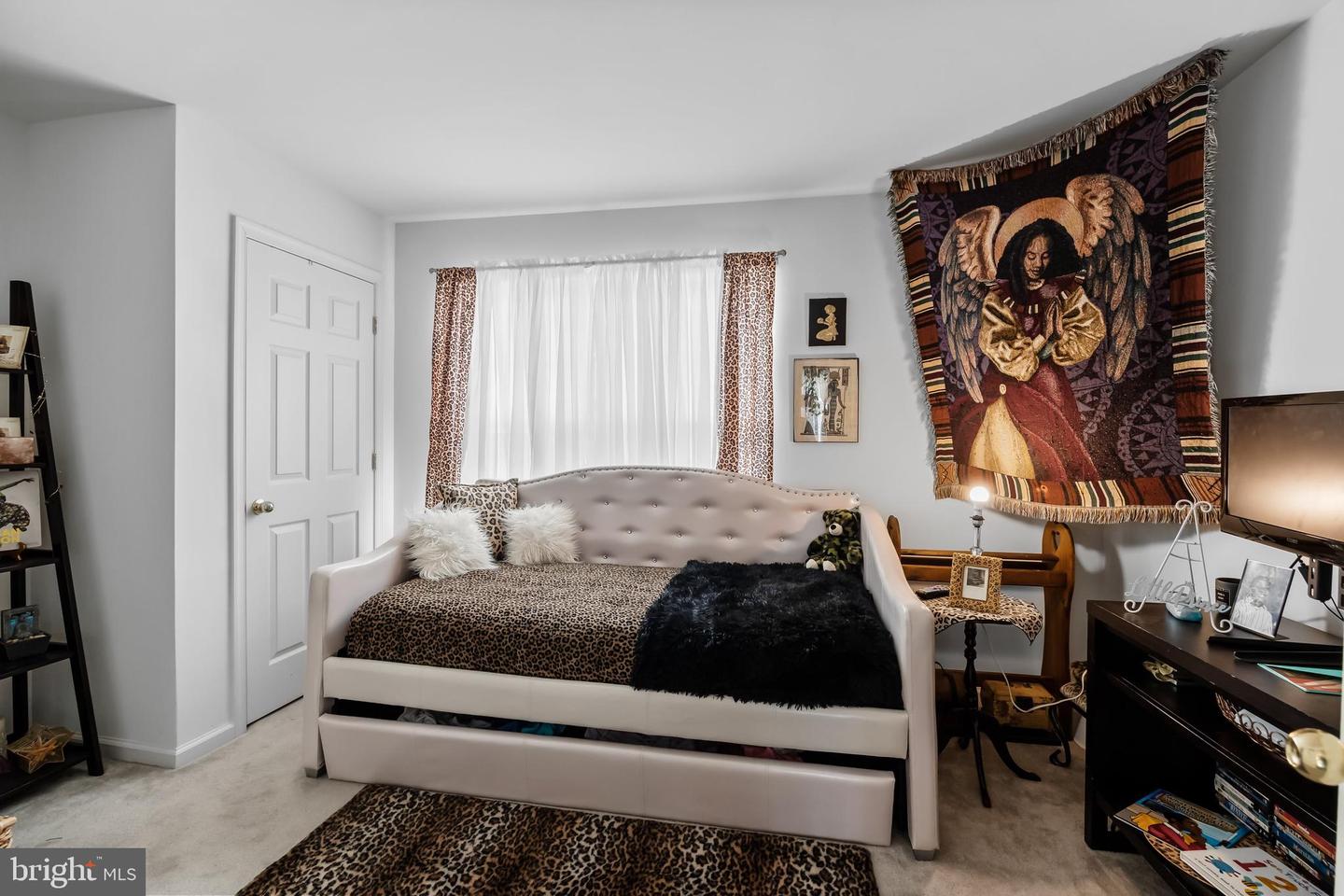 36 English Ivy Dr
