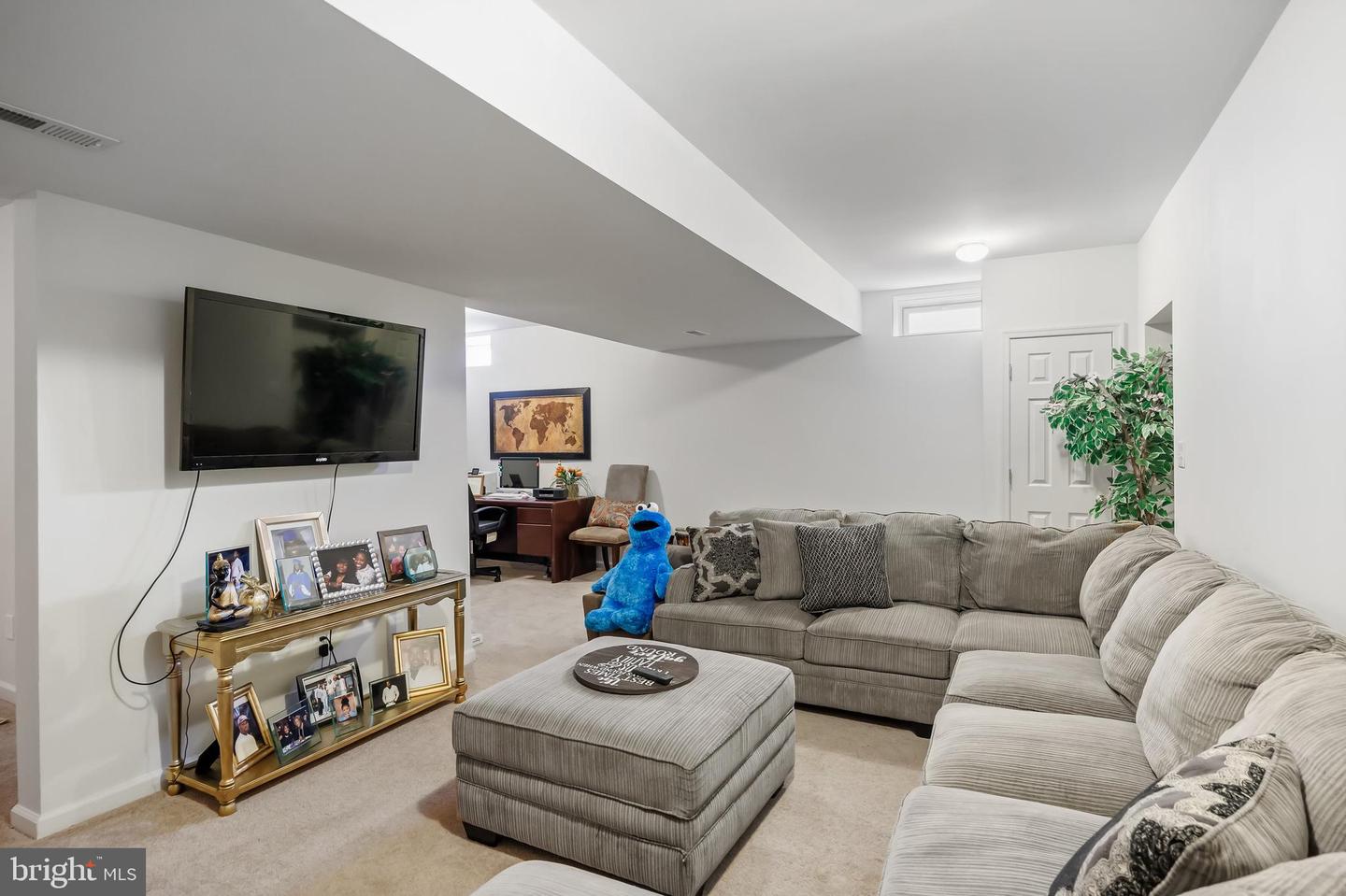 36 English Ivy Dr