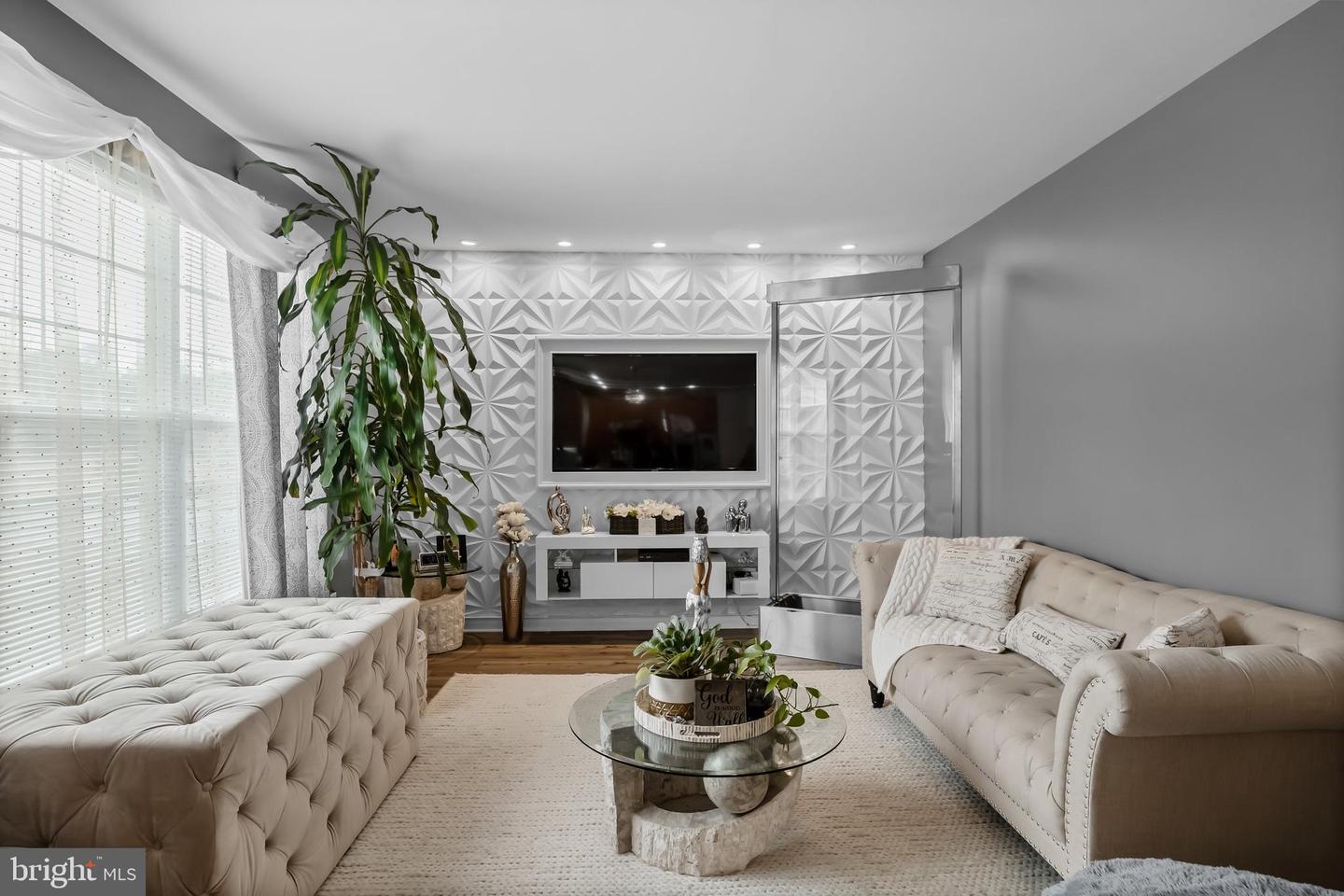 36 English Ivy Dr