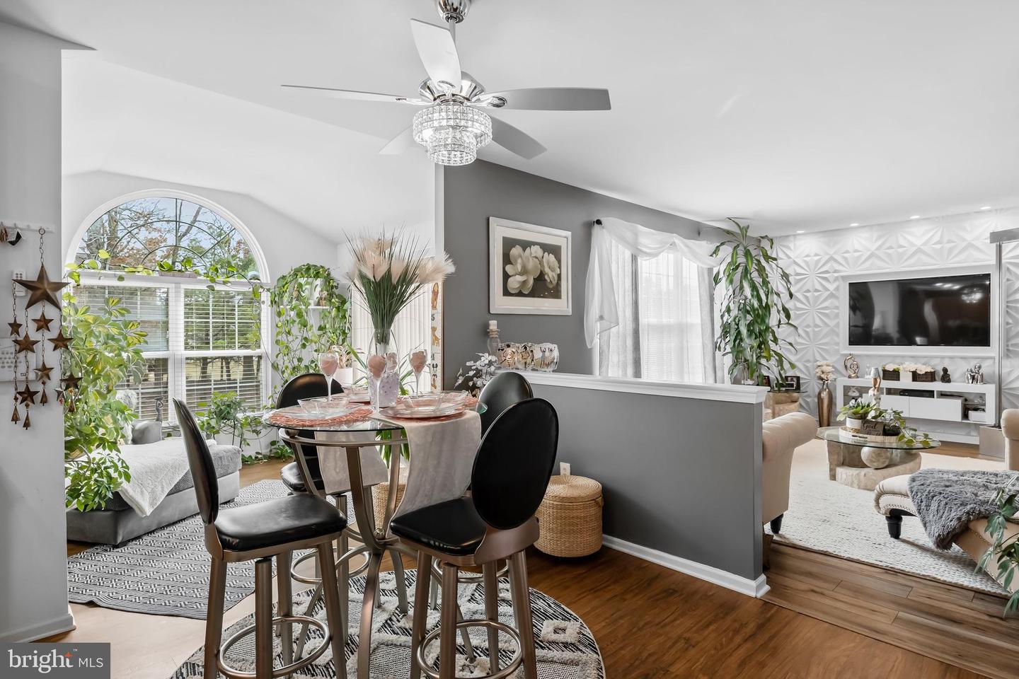 36 English Ivy Dr