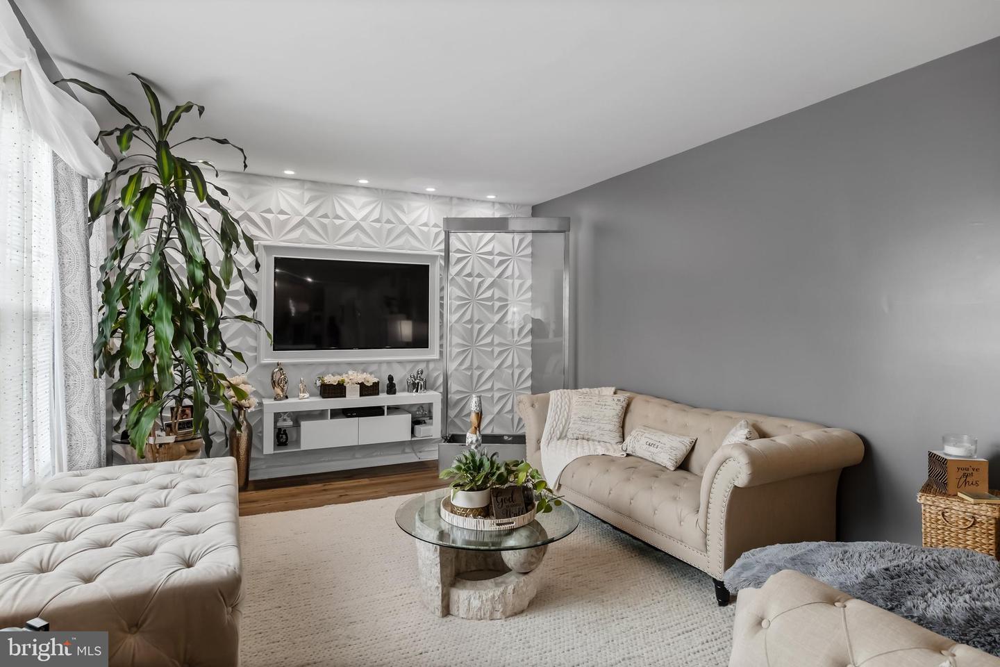 36 English Ivy Dr