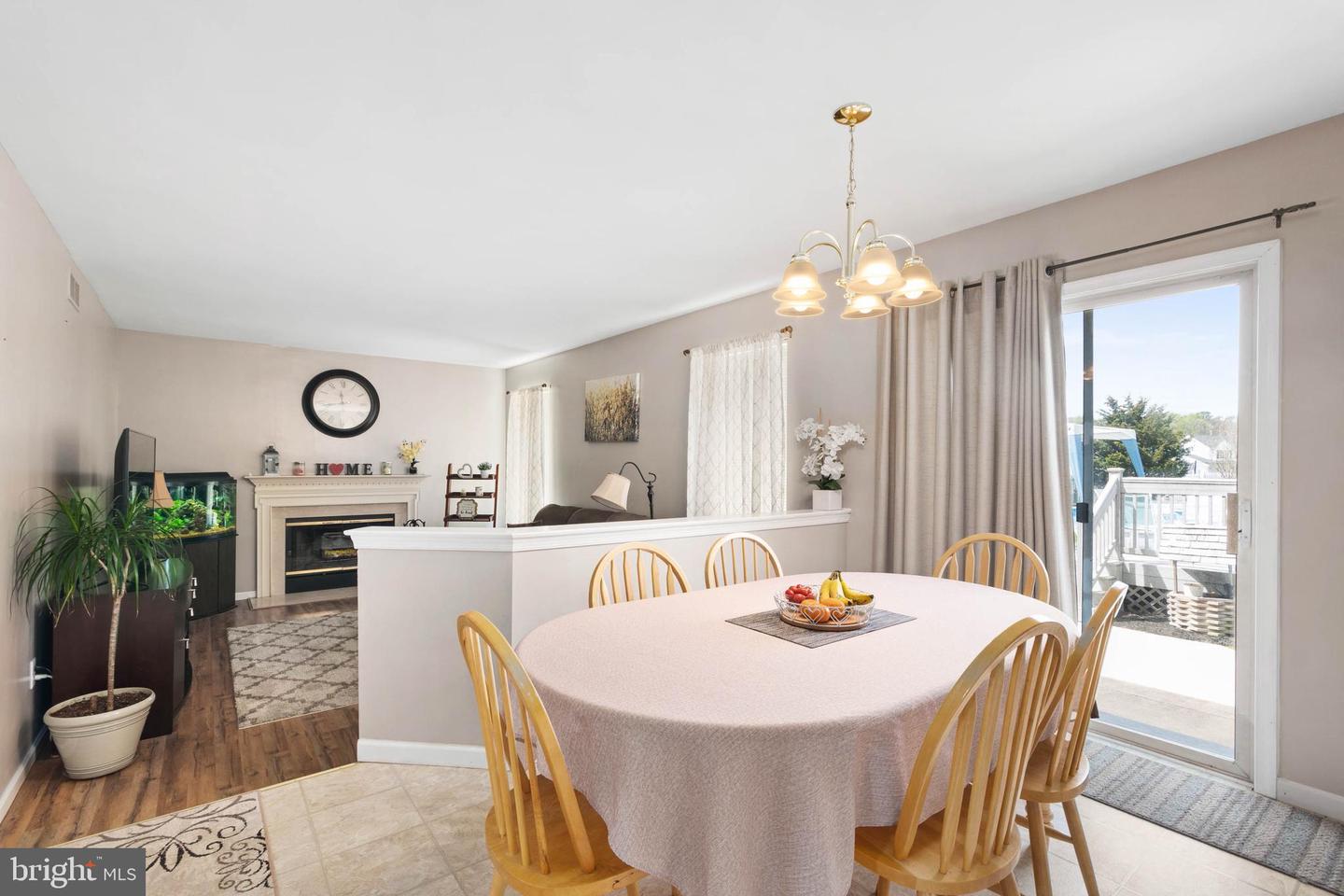 13 Larkspur Cir