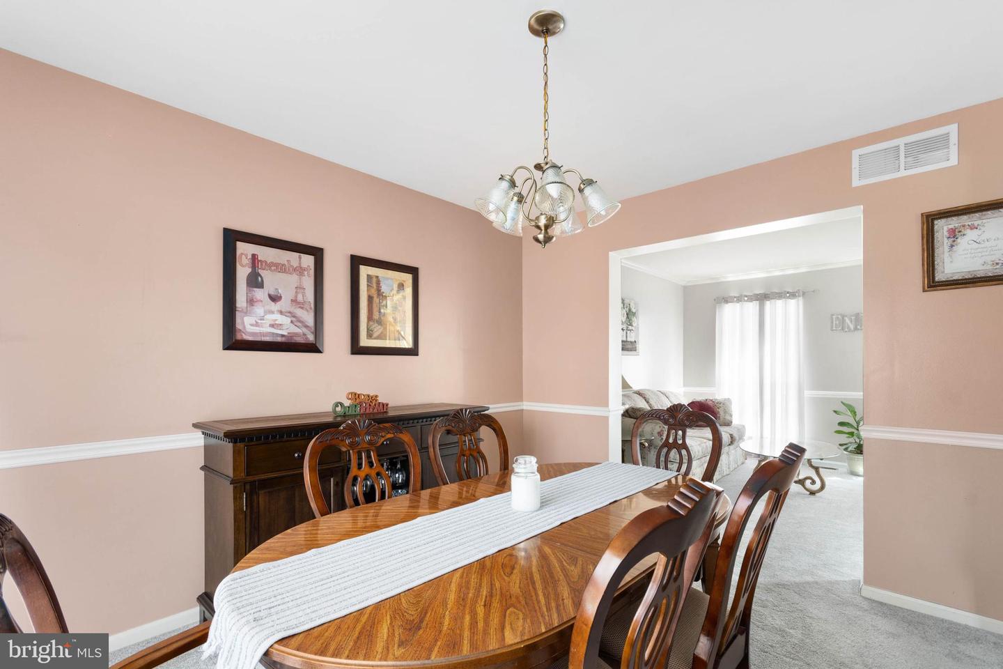 13 Larkspur Cir