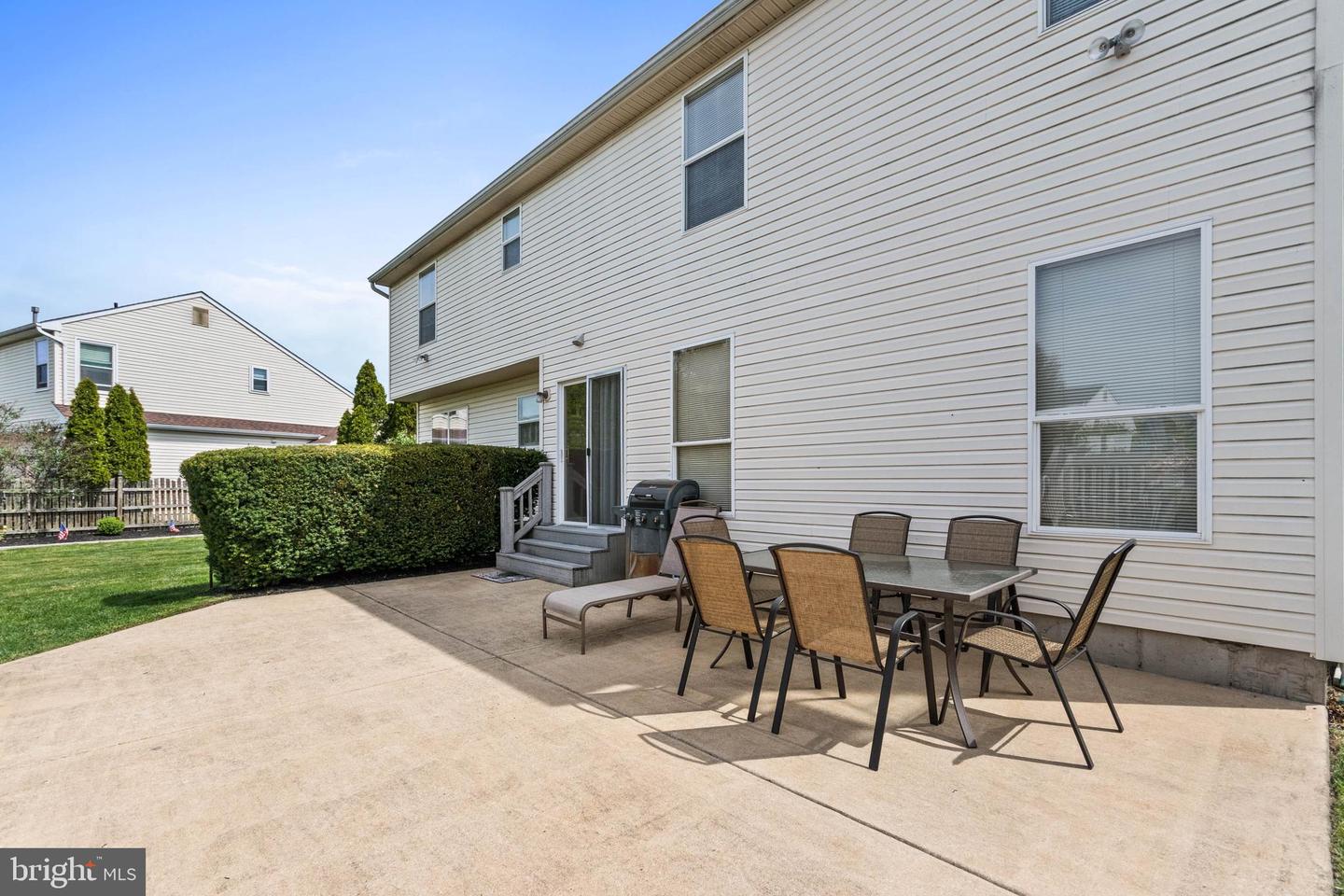 13 Larkspur Cir