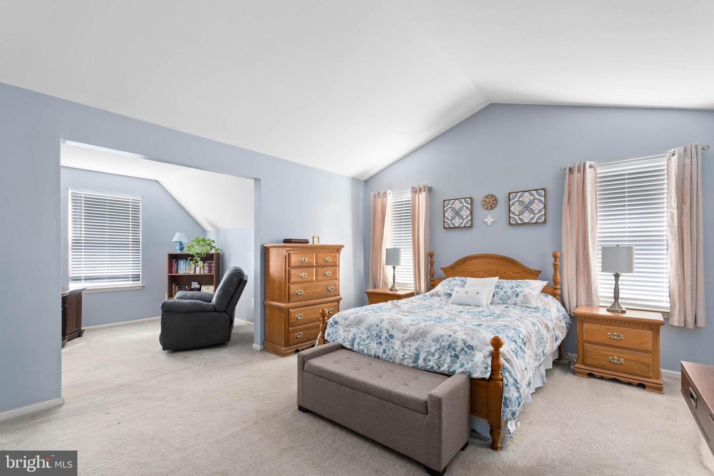 13 Larkspur Cir
