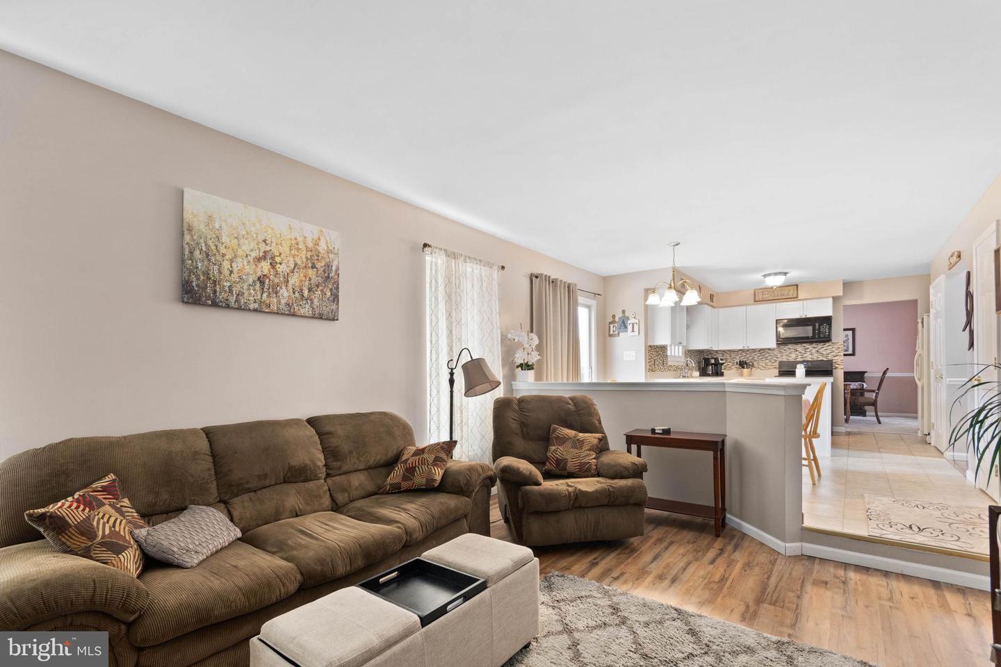 13 Larkspur Cir