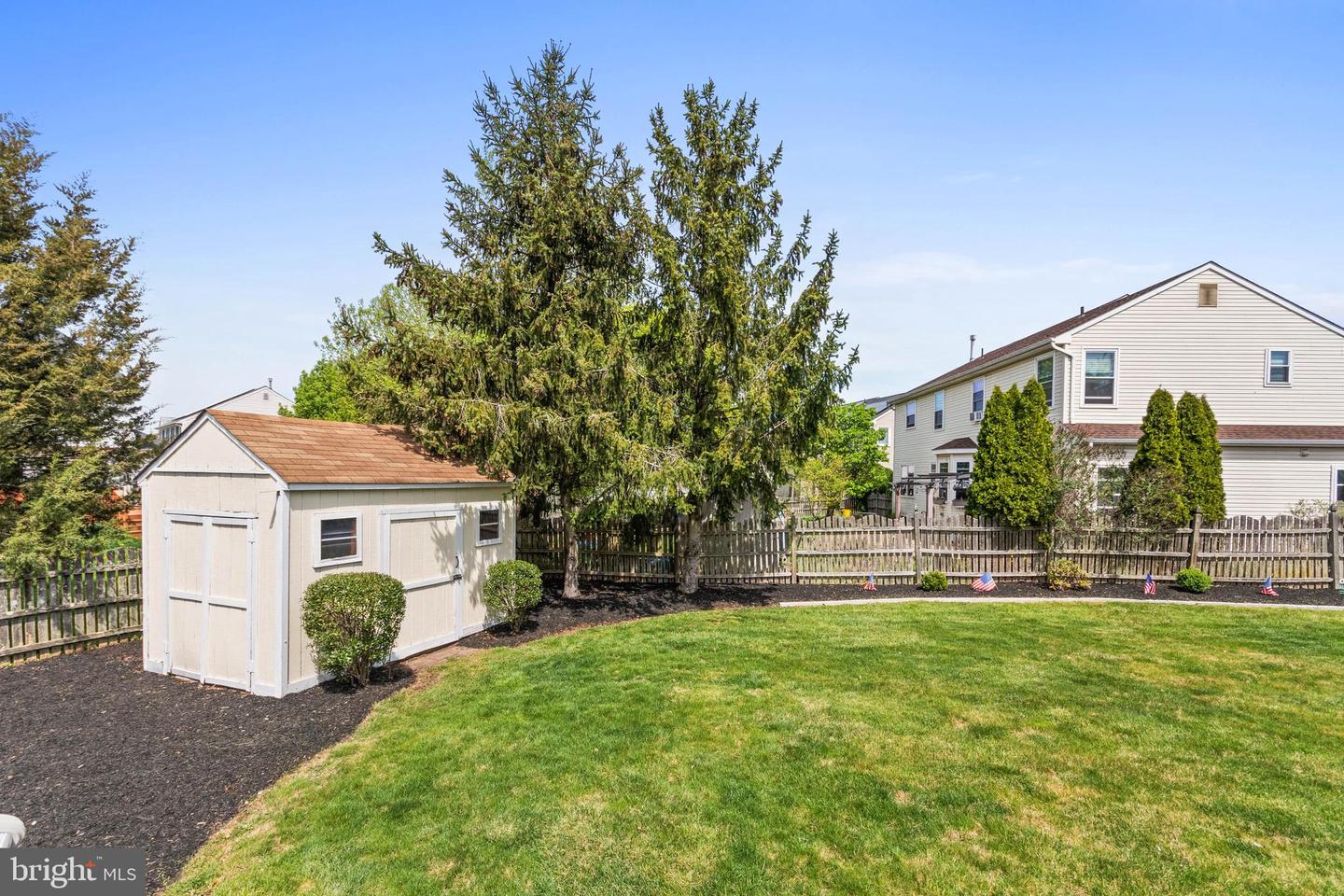 13 Larkspur Cir