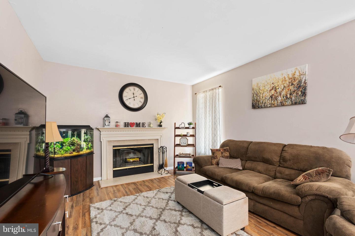 13 Larkspur Cir