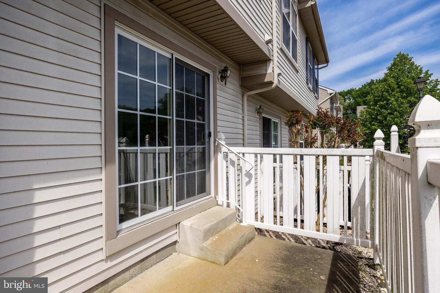 2101 Beacon Hill Dr