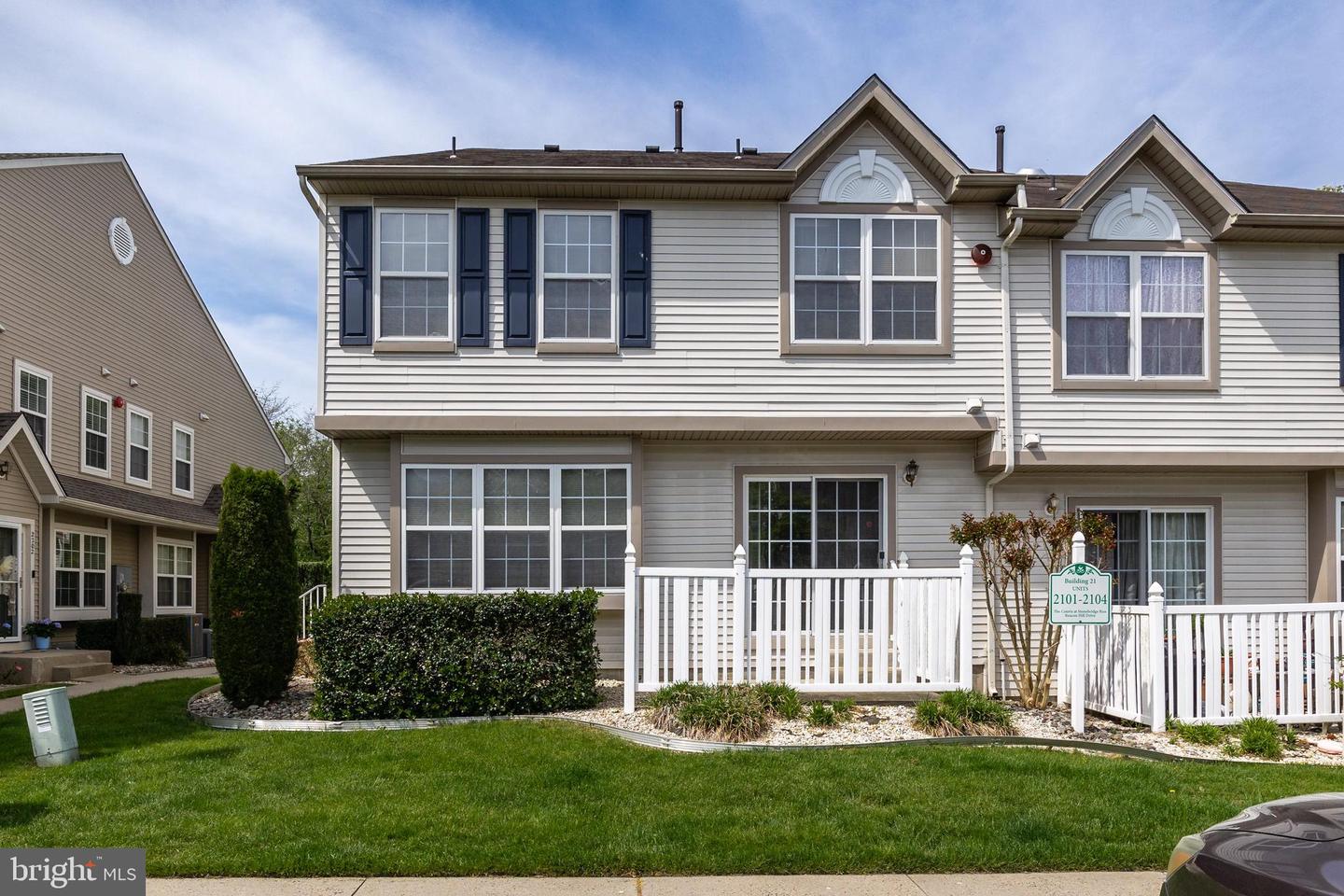 2101 Beacon Hill Dr