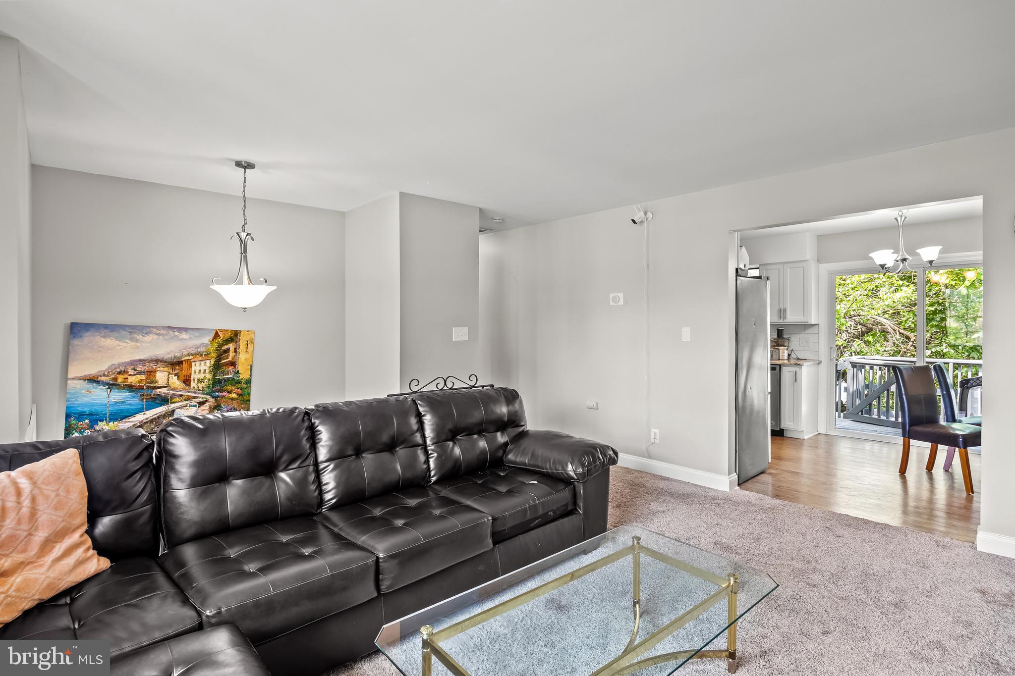 327 6th Ave