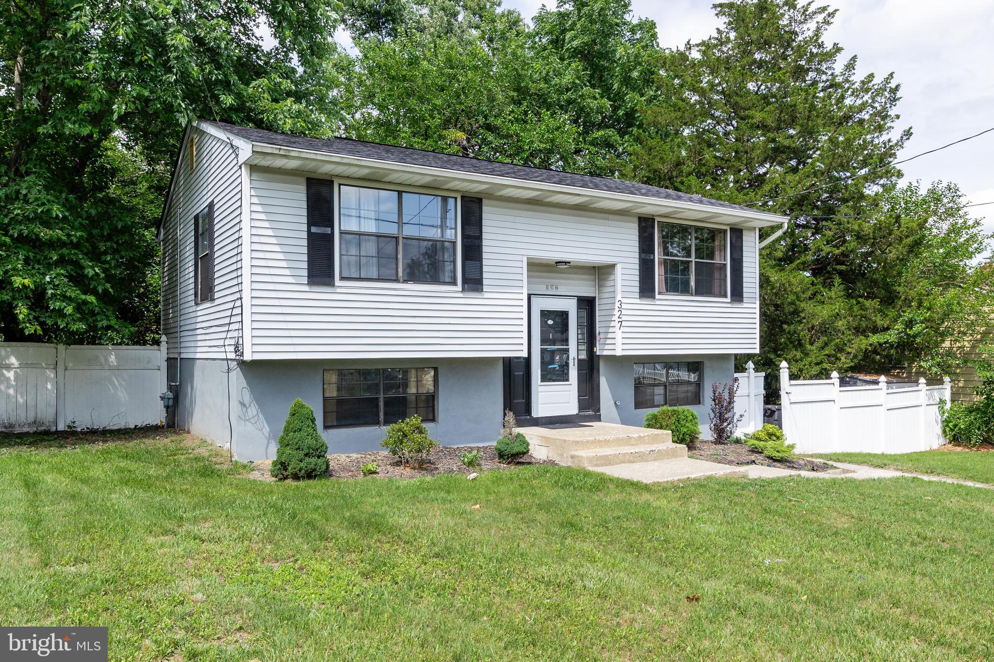 327 6th Ave