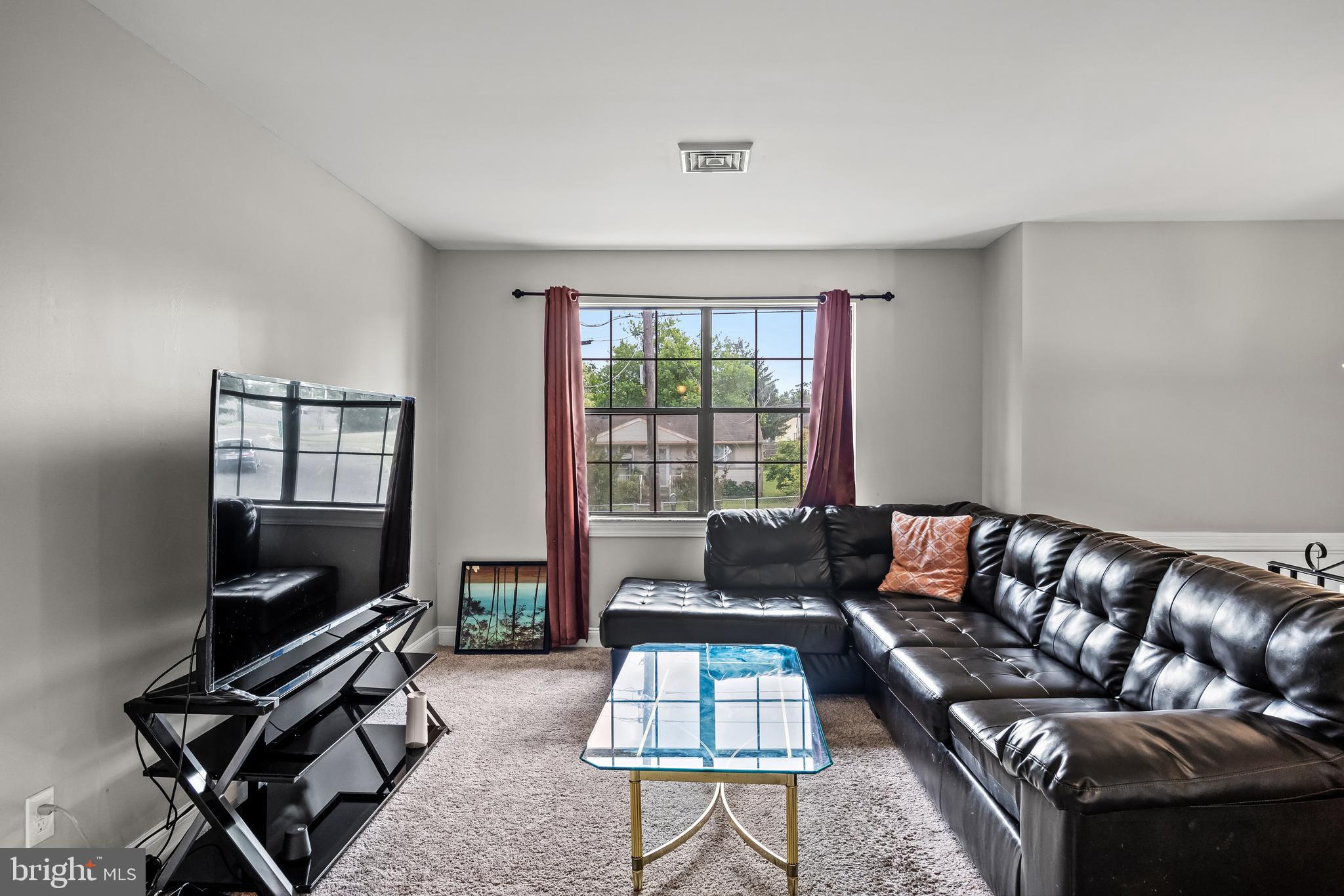 327 6th Ave
