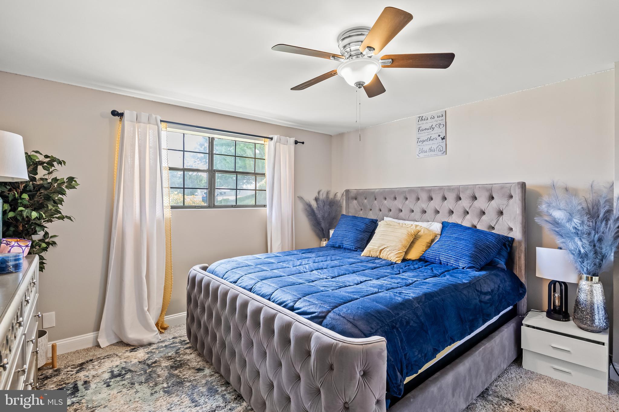 327 6th Ave