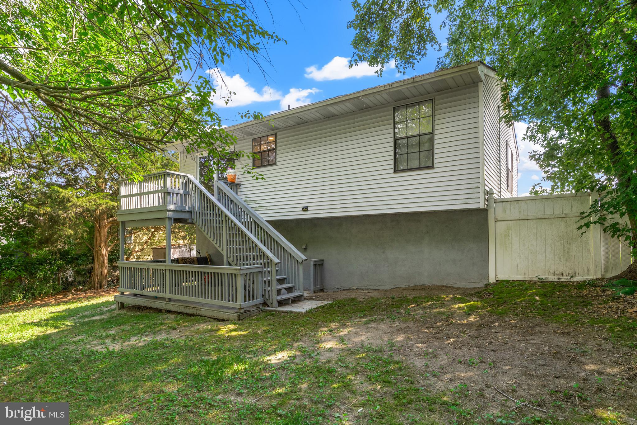 327 6th Ave
