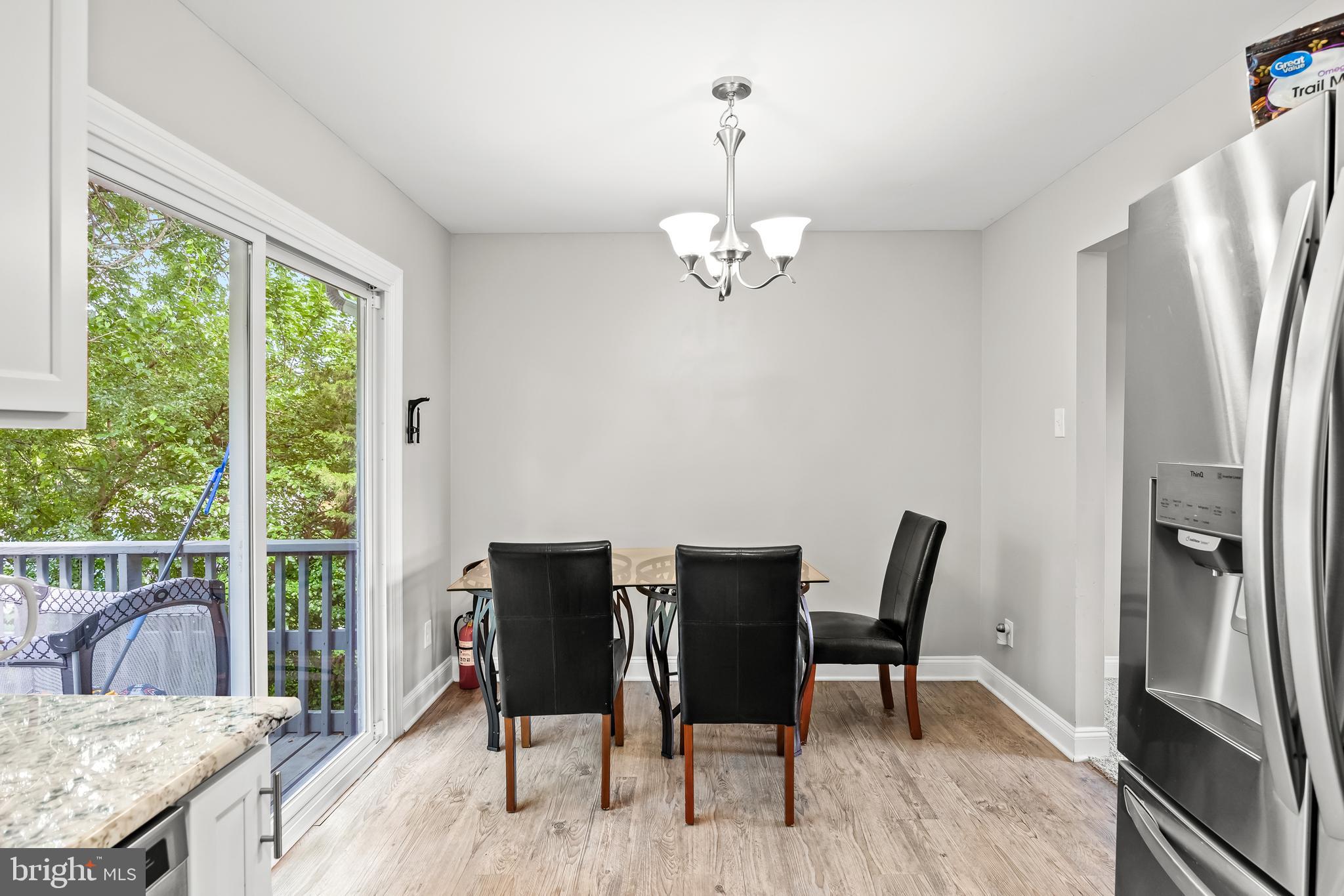327 6th Ave